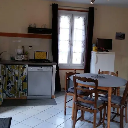 Les Pres Verts Bed & Breakfast